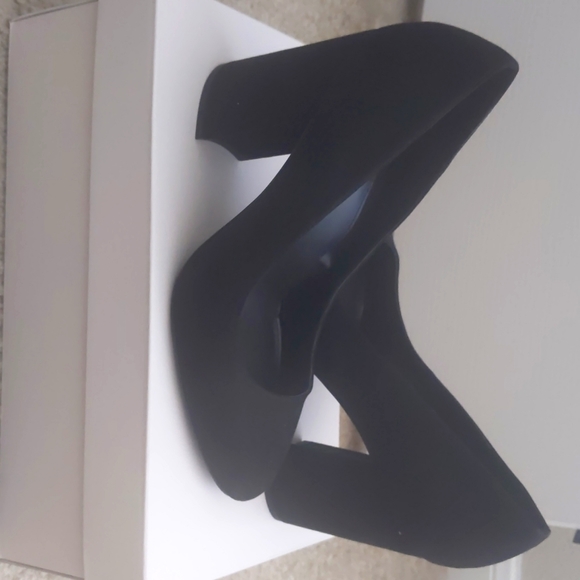 Shoes - Picture 1 of 1